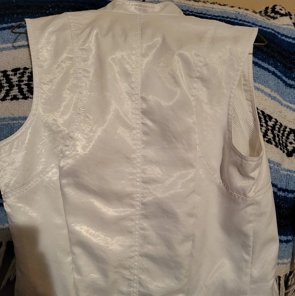 Vest - Picture 2 of 3